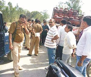 loot to gas agency owner