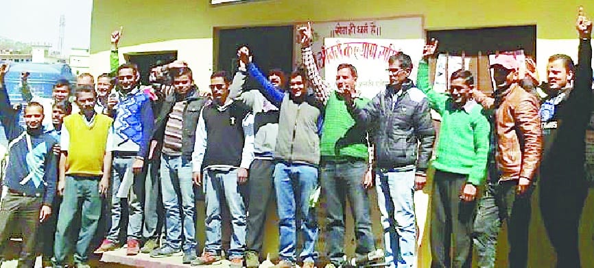 Vehicle owners protest against hike in fee