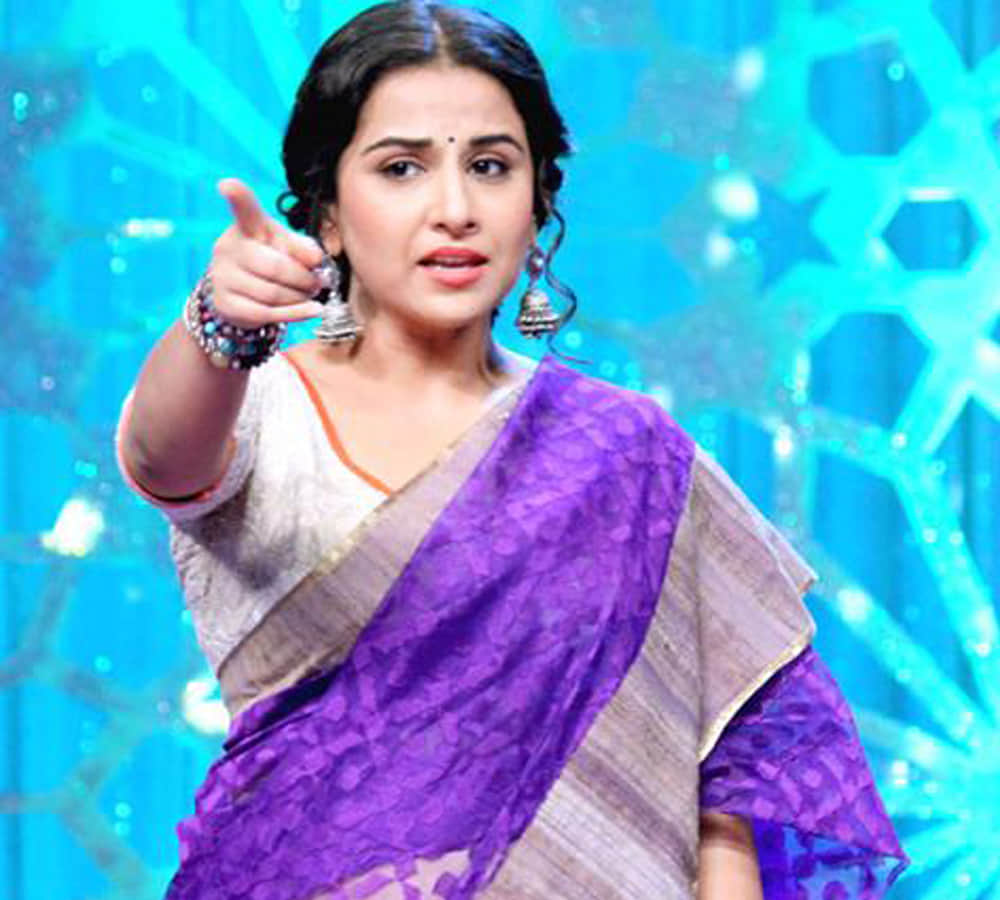 Man Crossed The Line Of Decency With Vidya Balan In Siddhivinayak Temple