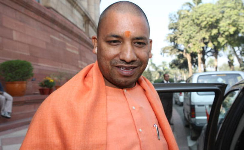 man-climbs-on-mobile-tower-for-demanding-yogi-adityanath-new-chief-minister