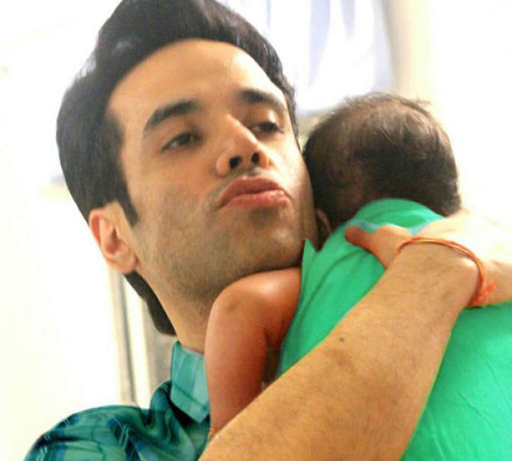 tushar kapoor making fun of surrogacy