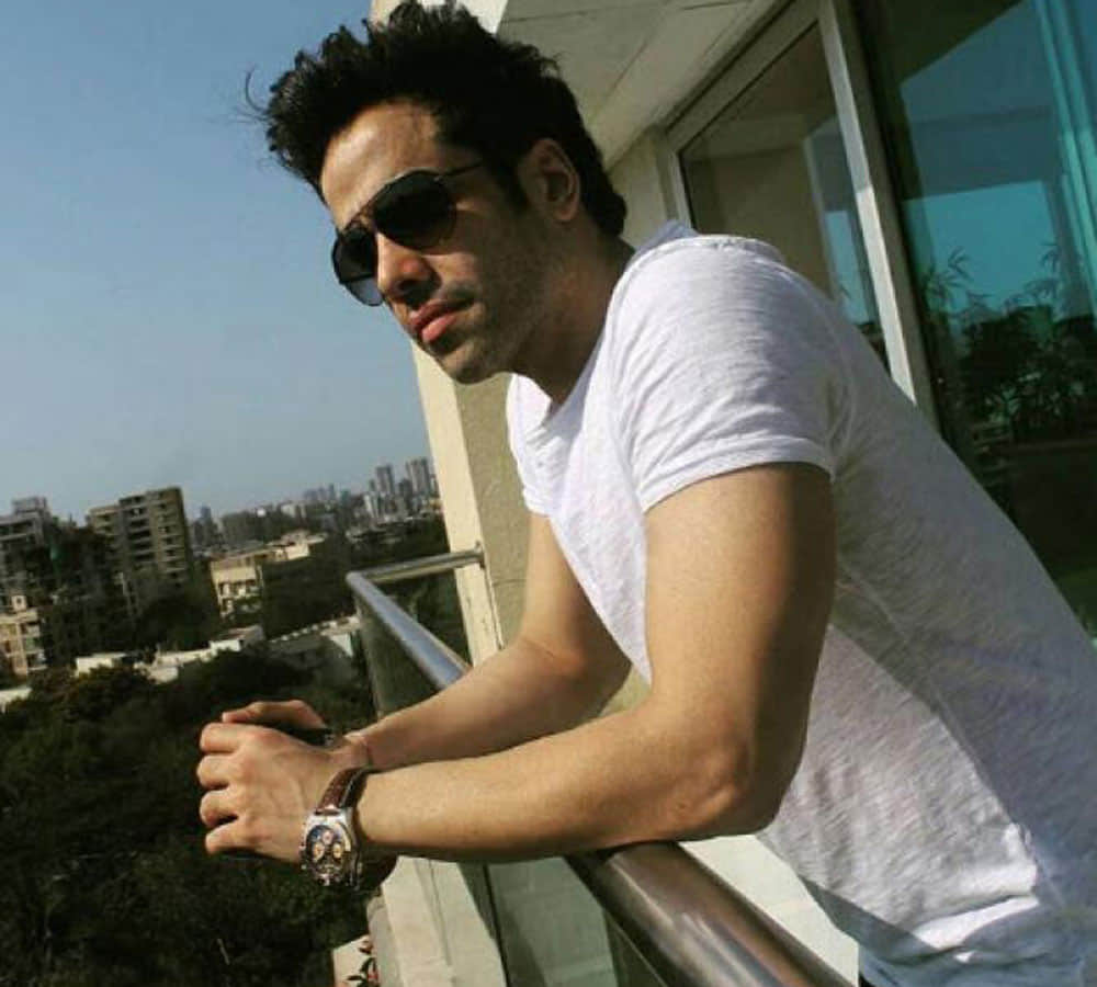 tushar kapoor making fun of surrogacy