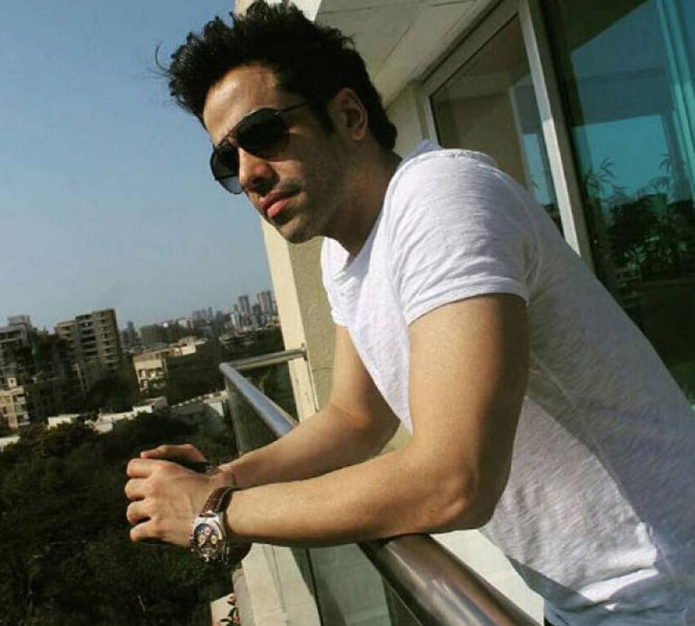 tushar kapoor making fun of surrogacy