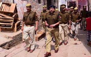 Stress in Satichora and Meenpur, turn around in the streets