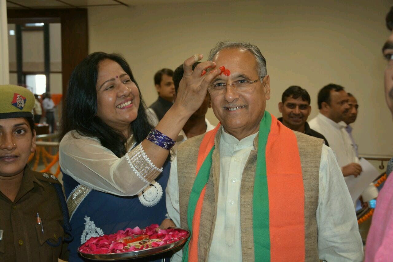 meeting of mlas to deciding uttar pradesh chief minister 