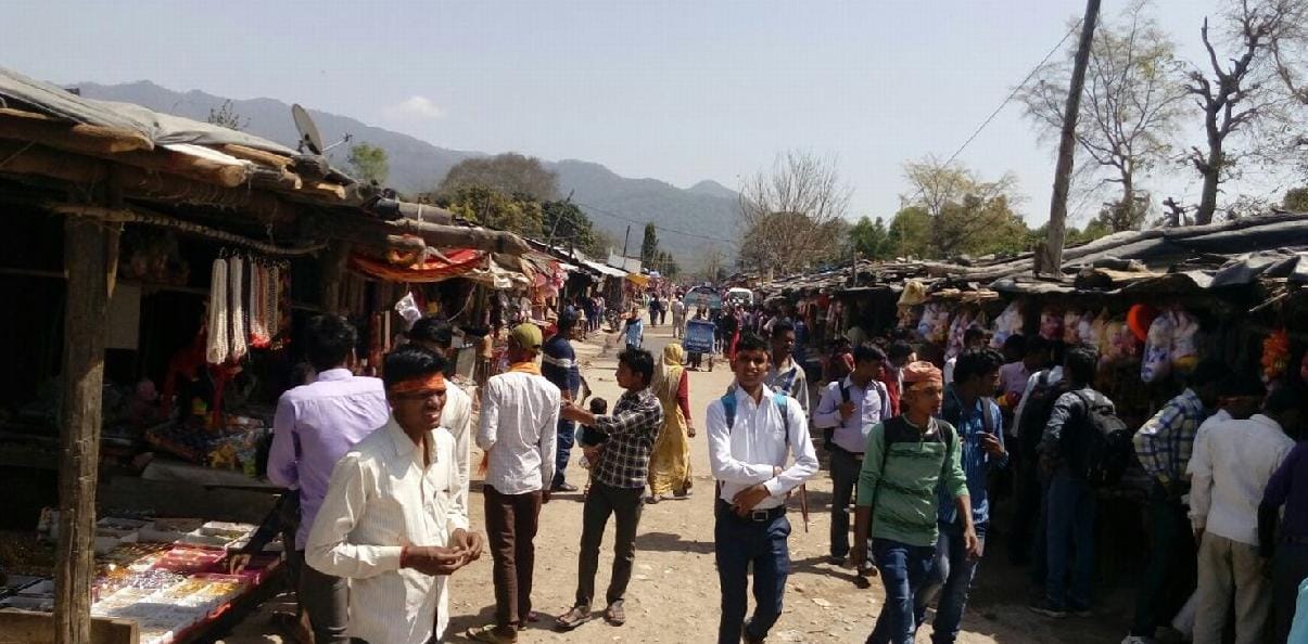 15 thousand devotees brought Shish Naviya in full swing