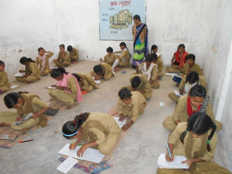 Examinations of congressional schools between dislikes