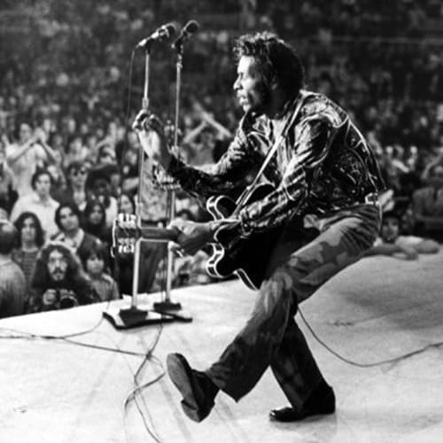 Chuck Berry, Rock ’n’ Roll Pioneer, Dies at 90