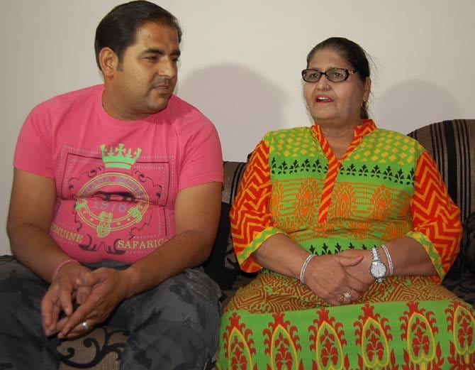 comedian kapil sharma going to marry with ginni chatrath, mother told in interview