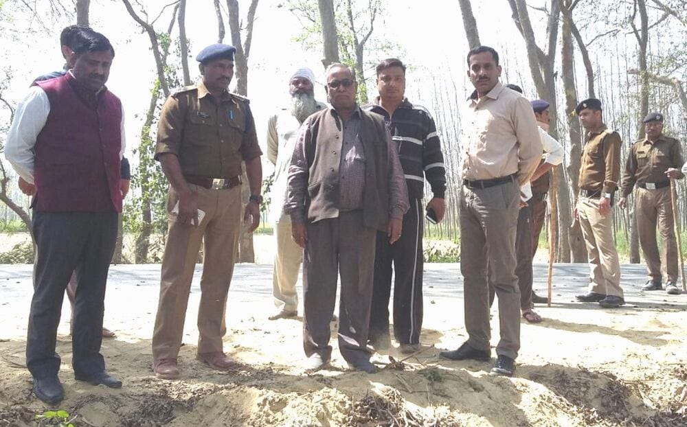 loot with mla sanjay gupta relatives