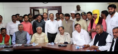 at leader for postponement of only 15 days movement
