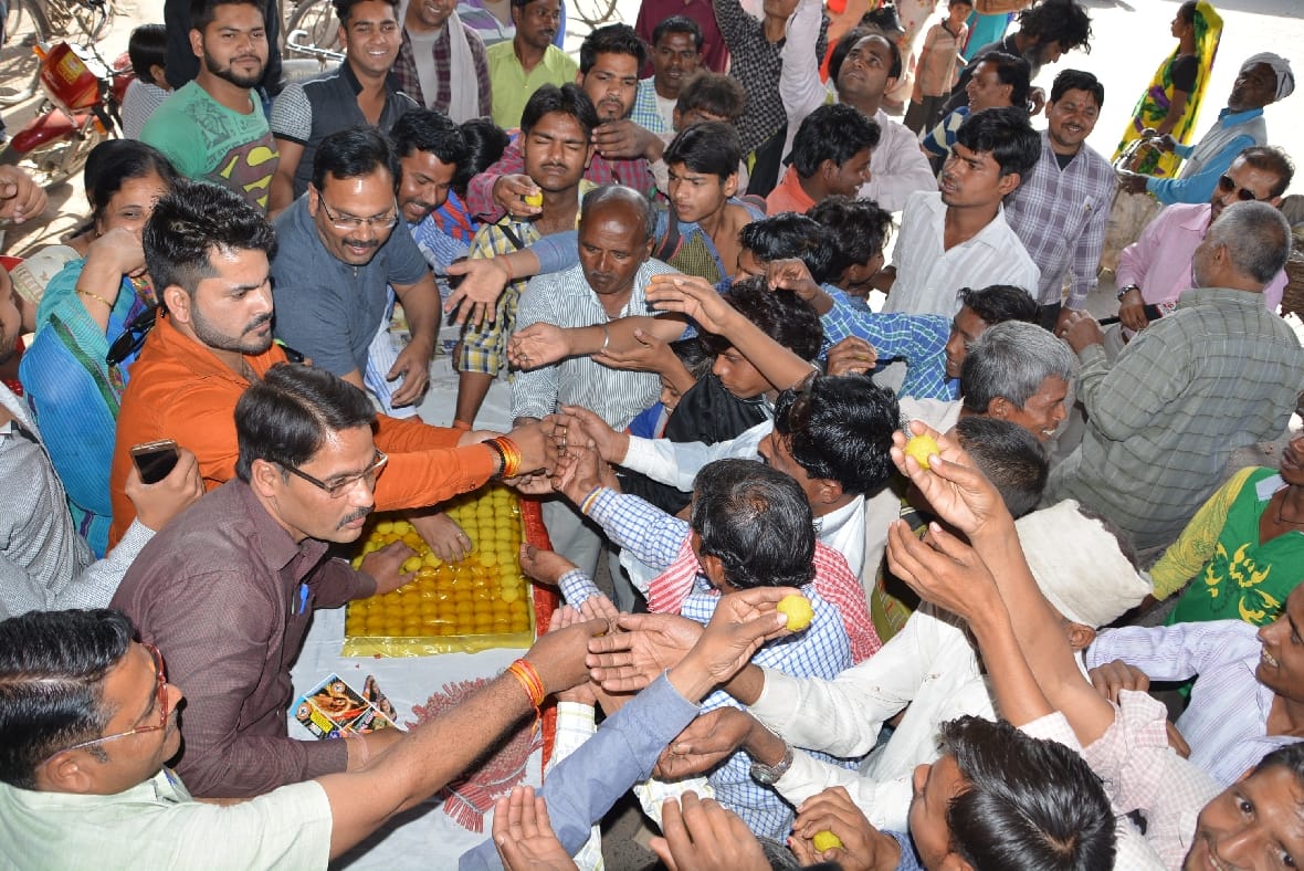 BJP, VHP and Hindu Vahini celebrate with Dhol Nagadas