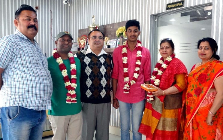 Prakash Pratap Singh with coach