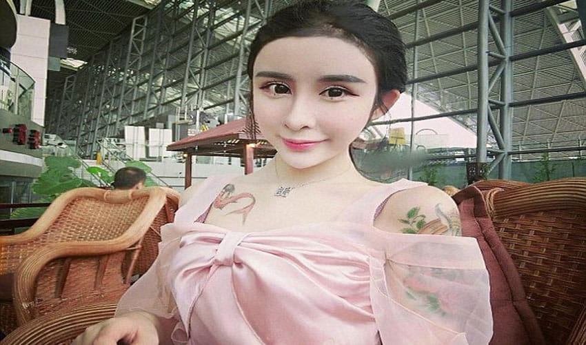 to make boyfriend happy this girl is doing plastic surgery
