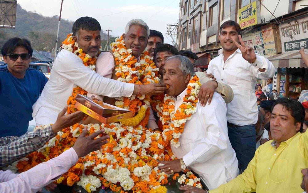 peoples Welcome their ministers