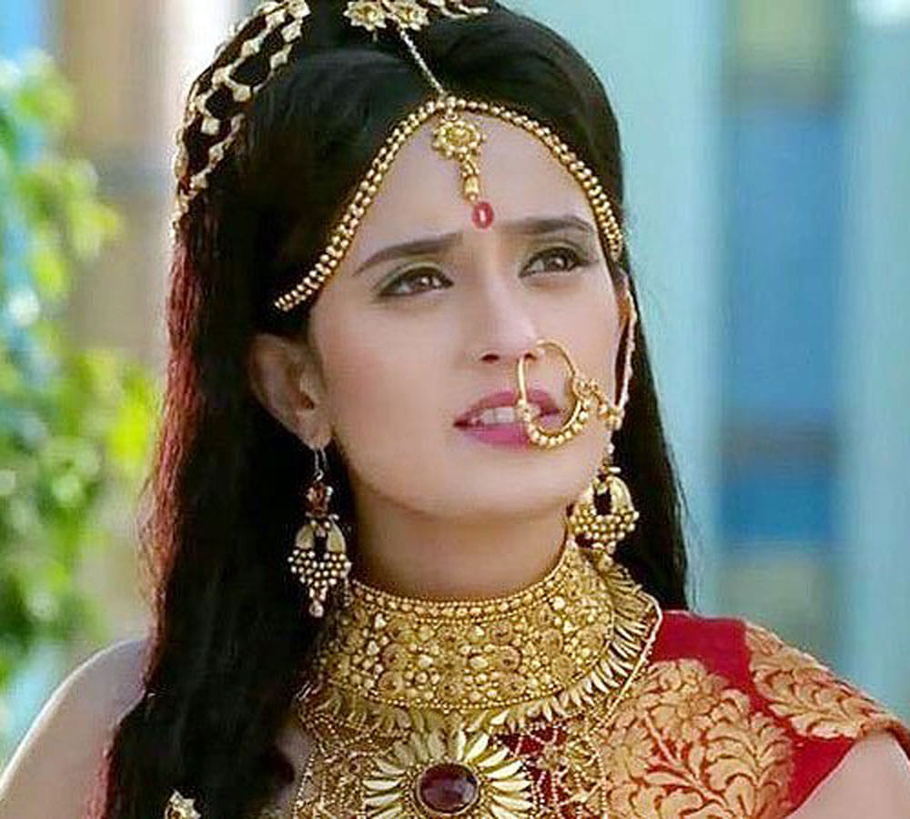 pankhuri awasthy slapped a man who touched her wrong intension