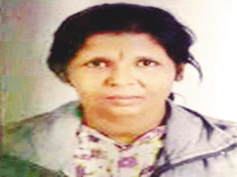 Accident on highway, death of women and old age