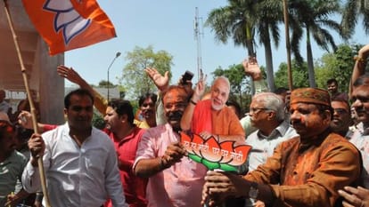 Seven reasons which gave BJP a majority in UP