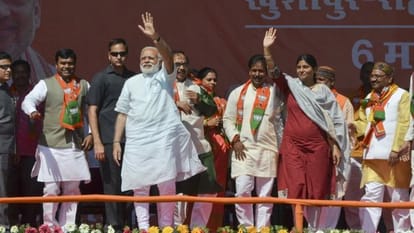 Seven reasons which gave BJP a majority in UP