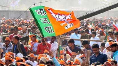 Seven reasons which gave BJP a majority in UP