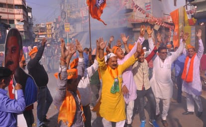 holi in varanasi to chaundali after anil rajbhar become minister