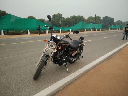 Read the review of Royal Enfield Thunder Bird 500