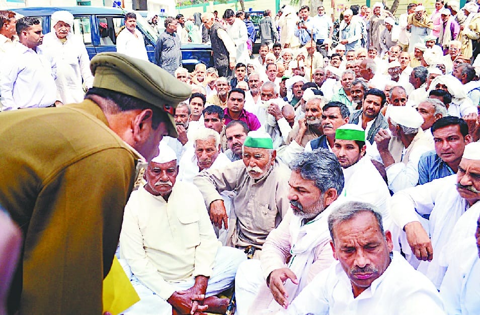 "SP sahib-sarpurpur police station is to be run, then the boy will have to leave the boy"