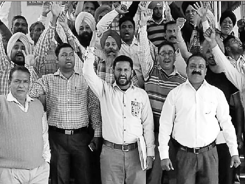Municipal corporation, municipal workers union, exhibition of girlfriends, Patiala
