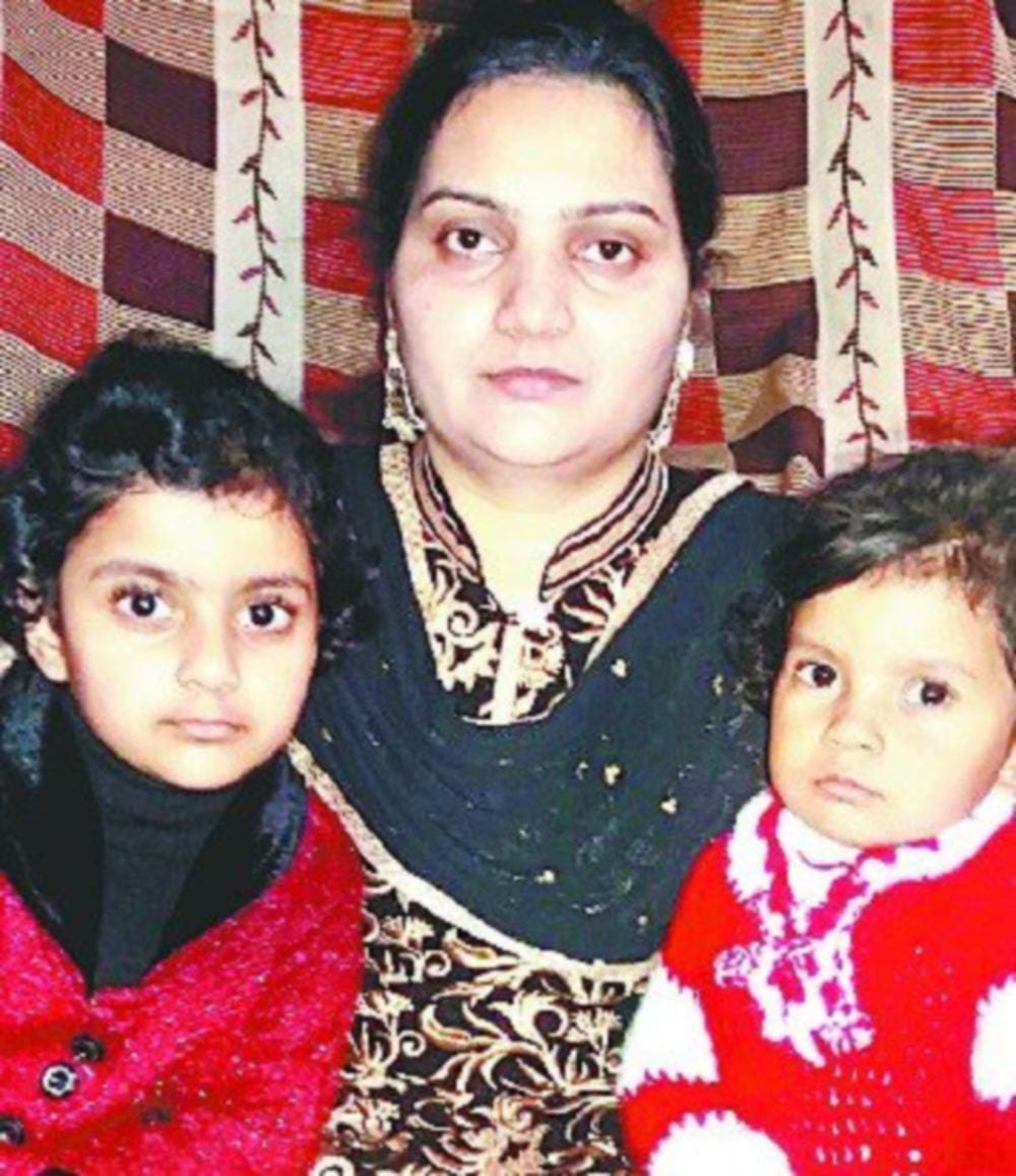 atiya send letters to ladies about teen talaq