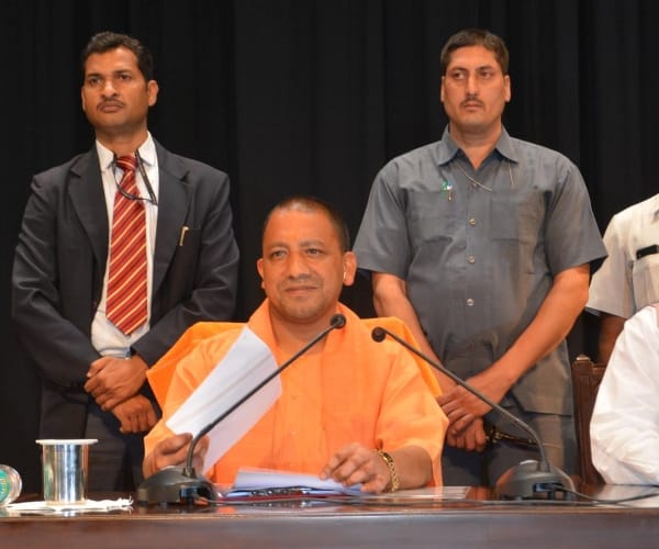 cm adityanath will distribute responsibilities to his ministers