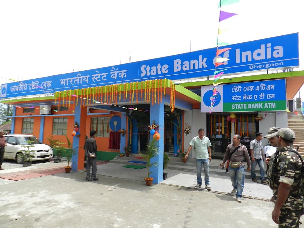 banking transactions to become dearer as tax increased in gst