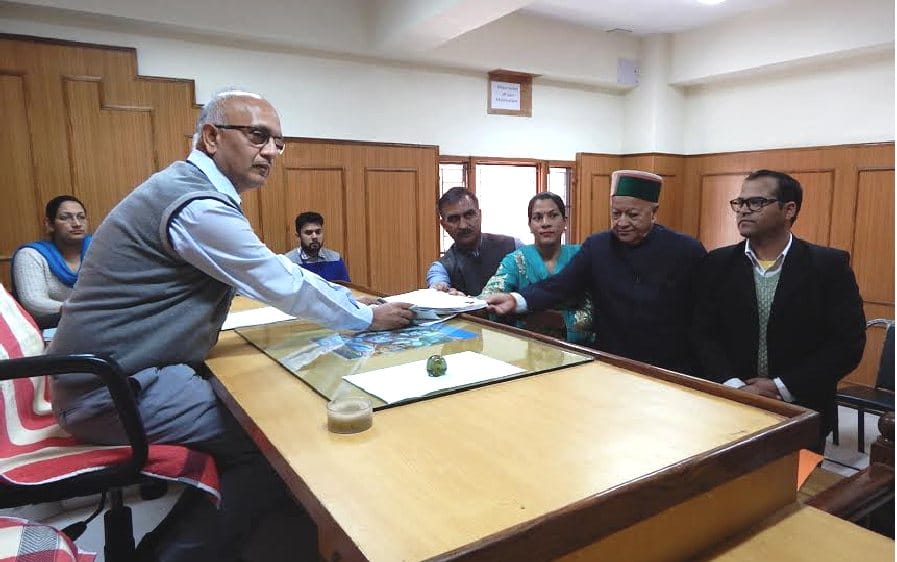 Bhoranj By-Election: Congress Candidate Promila Filled Nomination.