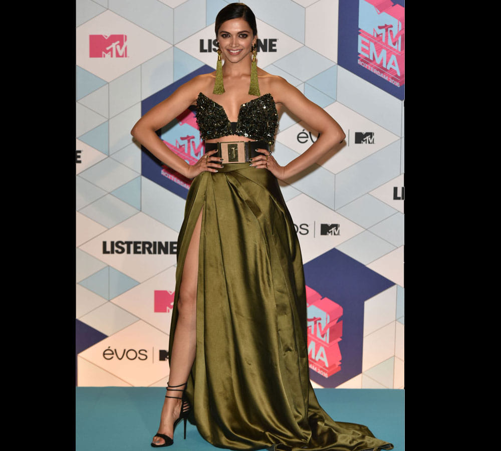 deepika padukone worst dress 