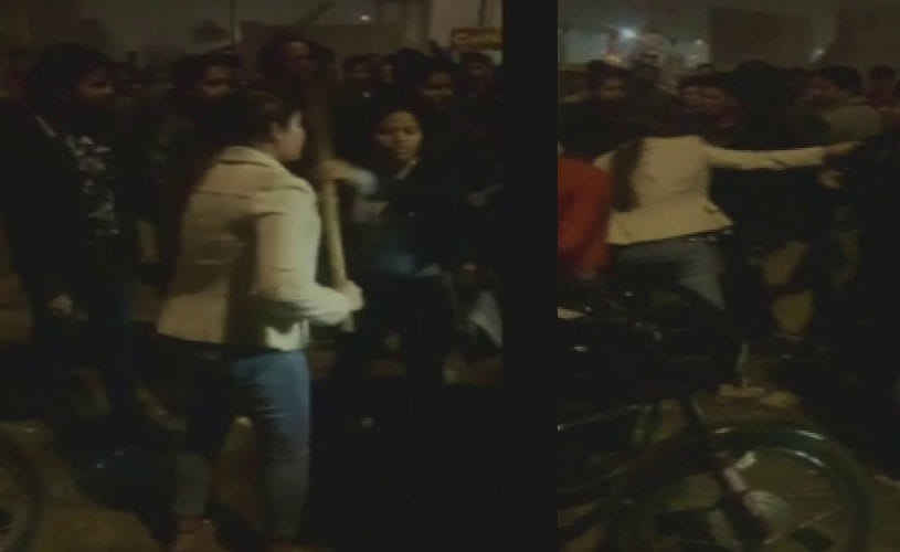 Uttar Pradesh: Girl thrashed molesters with police's baton in Lucknow's Gautam Palli area
