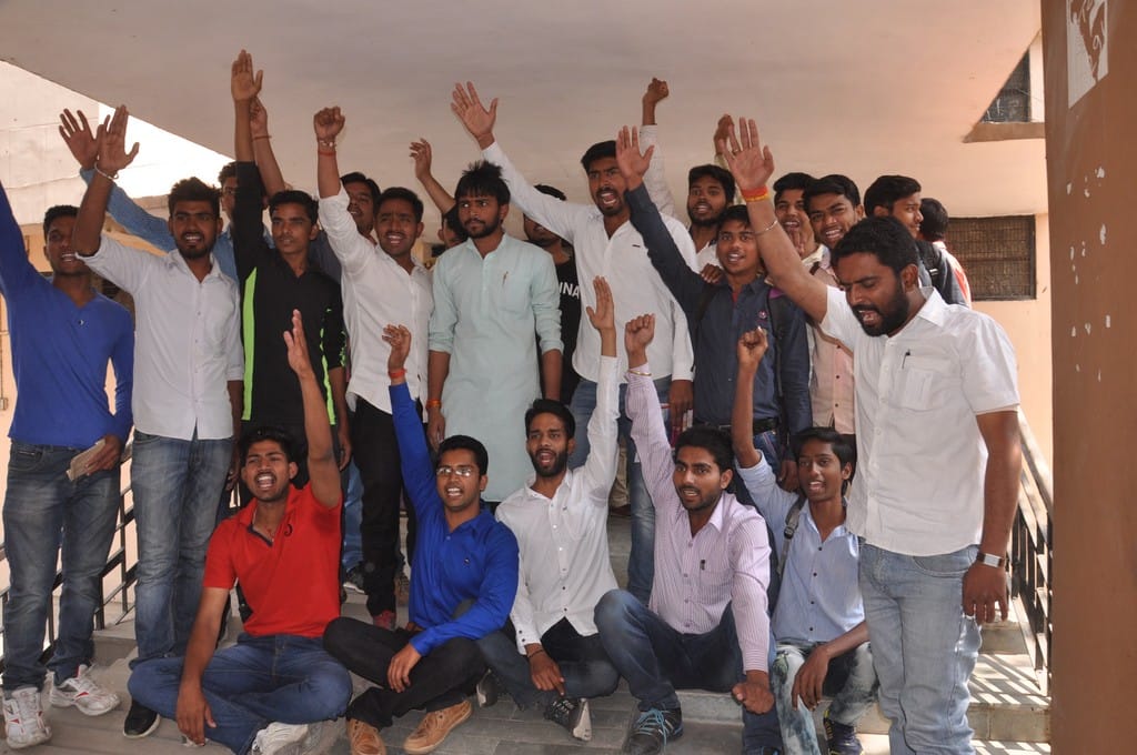 Students of Gorakhpur university locked the library
