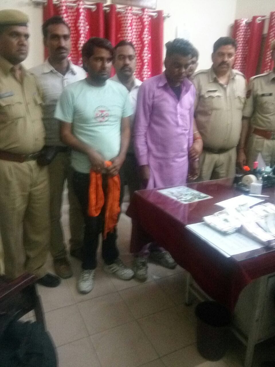 Two arrested including Rs.6 lakh of hawala rupees