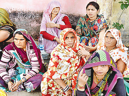daughter committed suicide when mother brought the medicine