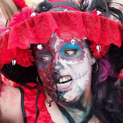 this girl drinks boy's blood as her addiction