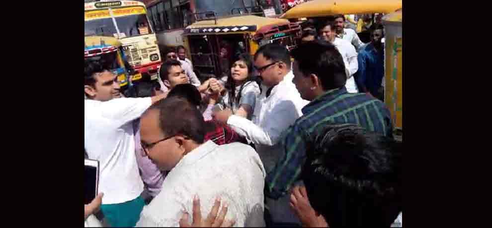 BJP leader beat up school manager