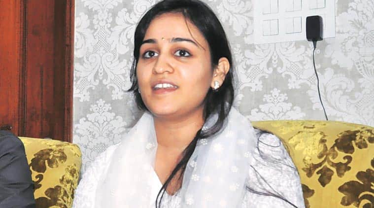releation between dimple, aparna and yogi adityanath