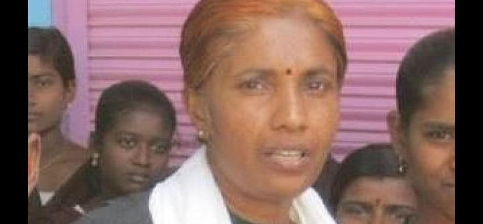 bengaluru woman booked for posting cotroversial photo with related to CM yogi aditya nath