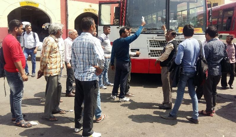 uttarakhand roadways employee protest against up himachal buses