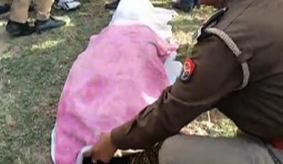 two children dead after collapse a wall 