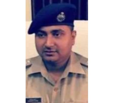 IPS officer himanshu Kumar put serious charges against UP DGP.