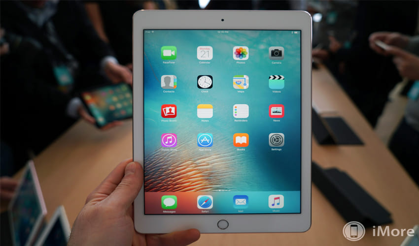 Apple launched cheapest 9.7 inch iPad