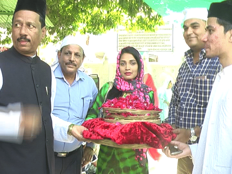 actress jyotsna gupta in ajmer dargah