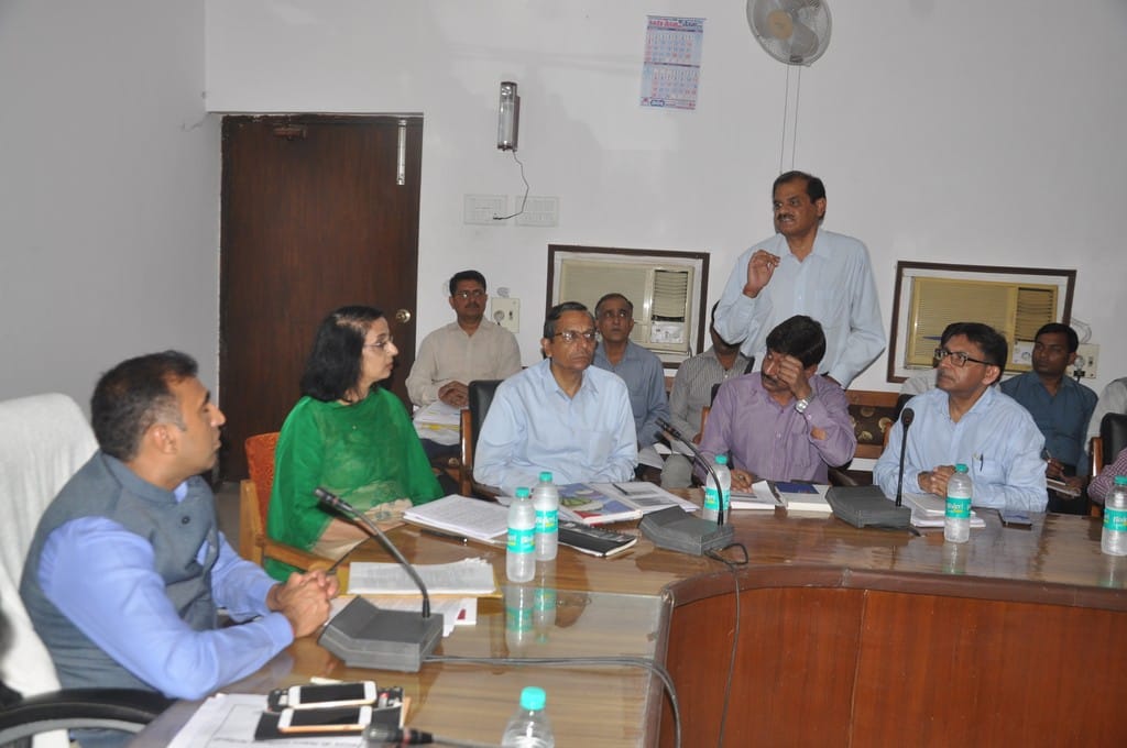 Commissioner is strict for encephalytis