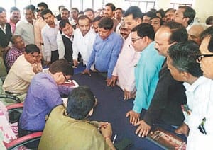advocate demonstration in lalganj