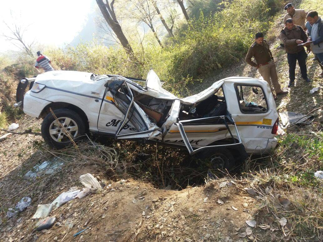 tavera meet with accident in pauri, two killed