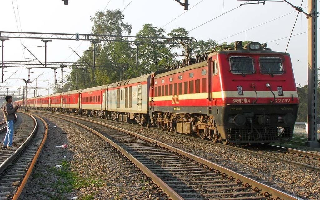 Crime, Lieutenant, Colonel, bag stolen, Bikaner Express, jind